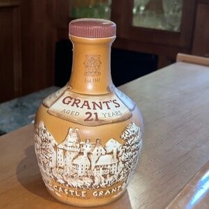 Grant's Royal Doulton Scotch Whiskey Bottle Hunting Rare Numbered Collectible